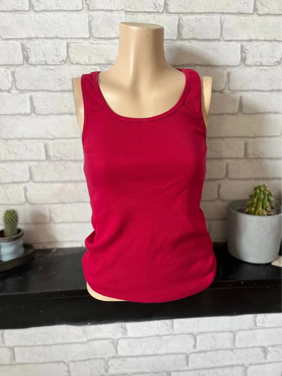 Débardeur Domyos – Taille 36– Rouge framboise – Bon état